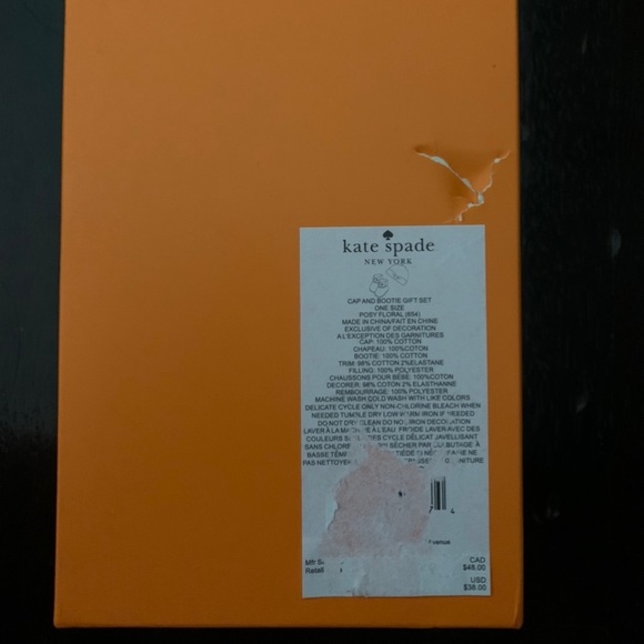 💕HP💕Kate Spade Cap & Bootie Set (Dented Box) - Picture 4 of 4